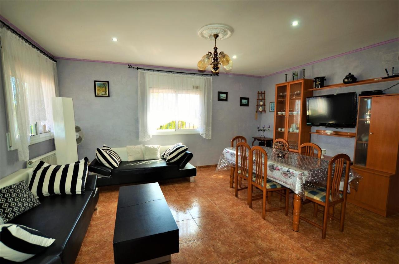 Villa Olombel Massanet De La Selva Екстериор снимка