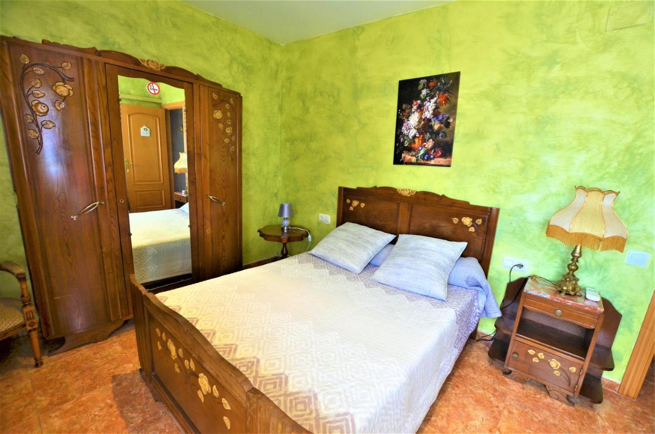 Villa Olombel Massanet De La Selva Екстериор снимка